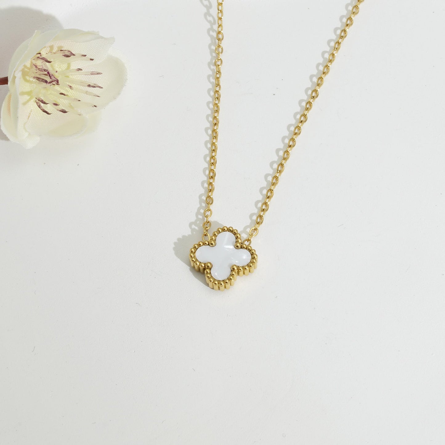 Ravora Paris™ | Bracelet Porte-Bonheur Élégant